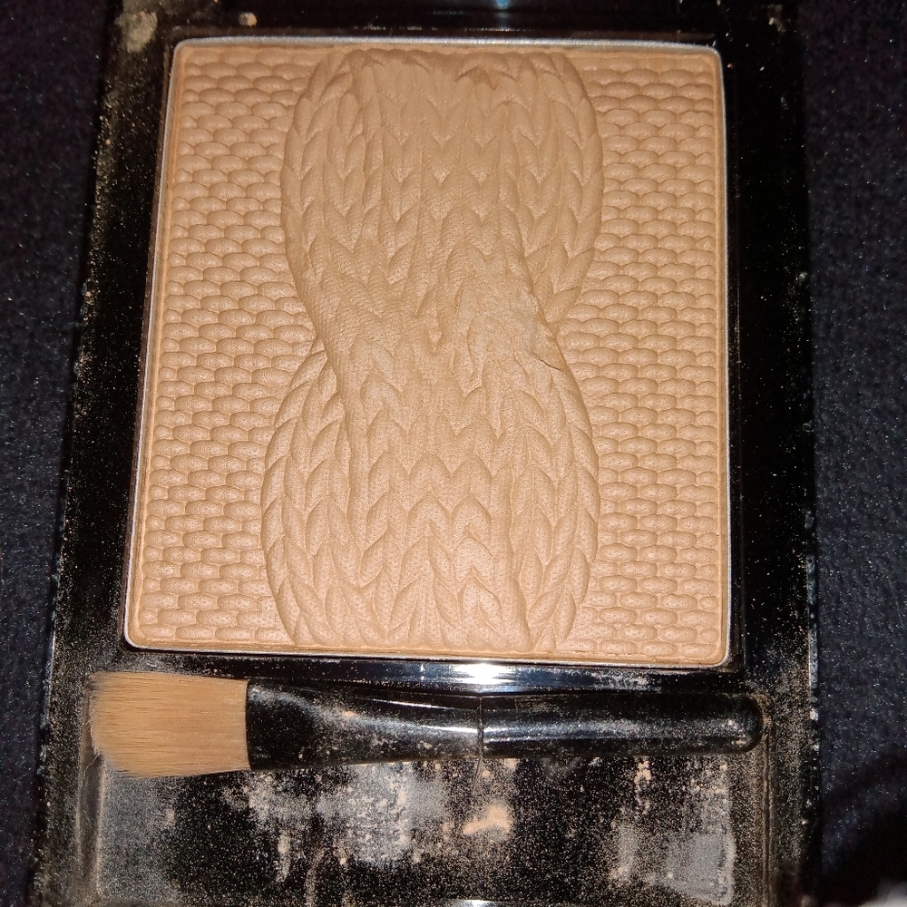 New Face Powder - Picture 4 of 4